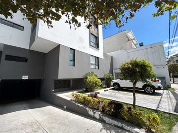 Venta Departamento Urbanización El Condado Jardín