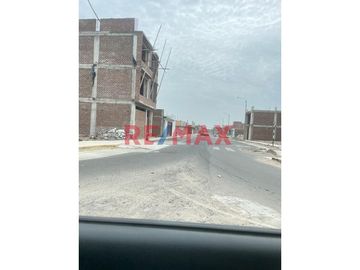 Vendo Terreno En Altos Del Valle 5Ta Etapa De:90 M2 A: S/.120,000
