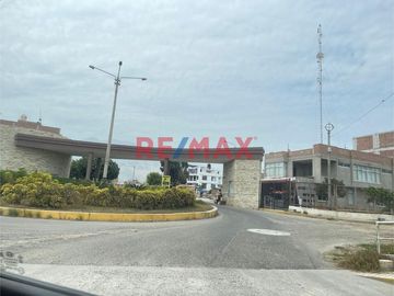 Vendo Terreno En Altos Del Valle 5Ta Etapa De:90 M2 A: S/.120,000