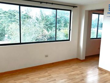 🏡 Casa de 3 pisos en VENTA en San Juan de Conocoto – 5 habitaciones – 372 m² – Conjunto privado