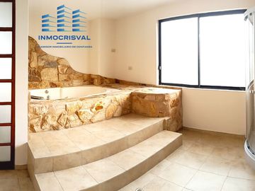 🏡 Casa de 3 pisos en VENTA en San Juan de Conocoto – 5 habitaciones – 372 m² – Conjunto privado