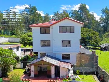 🏡 VENDO Casa Espectacular  en  en San Juan de Conocoto – 5 habitaciones – 372 m² – Conjunto privado