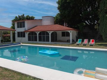 ¡Gran oportunidad!  Tu espacio de descanso a PRECIO DE TERRENO, en Lomas de Cocoyoc.