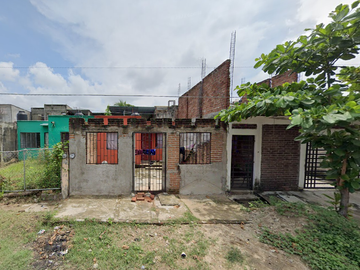 Casa en Remate Bancario enC. Eucalipto,  Las Vegas, Tonala, Chis. 8Solo recursos propios)
