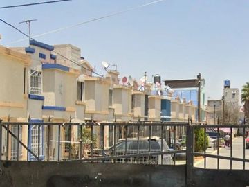 Casa En Remate Bancario En Tecámac, Estado De México. CLV1