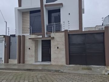 PROPIEDAD EN VENTA ZONA PRIVADA