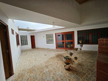 Casa de Playa a la Venta en Punta Negra