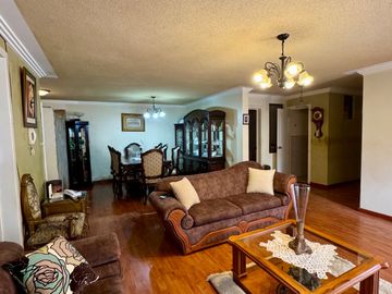 CASA Espaciosa EN VENTA sector UDA