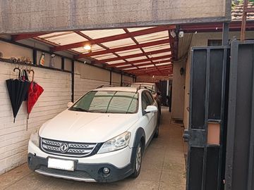 Oportunidad: Amplia casa 4 dormitorios en Los Lirios, Concepción