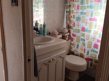 Oportunidad: Amplia casa 4 dormitorios en Los Lirios, Concepción