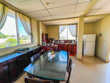 Casa con dos Departamentos de 3 Dormitorios c/u en  Ballenita