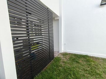 CASA EN VENTA, EN CORREGIDORA, QUERETARO