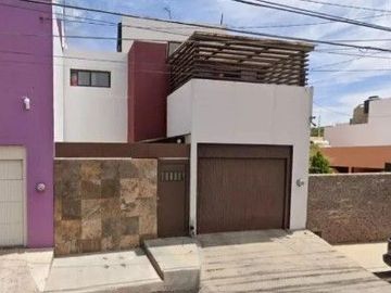 Casa en Venta en Guadalupe Zacatecas CLV