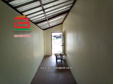 บ้านแฝด หมู่บ้าน ทรัพย์ธานี รังสิต-คลอง 9 เนื้อที่ 37.1 ตรว. ใกล้ซีเจ ซูเปอร์มาร์เก็ต สาขารังสิตคลอง 9 ถนนรังสิต-นครนายก ตำบลลำผักกูด อำเภอธัญบุรี จัง