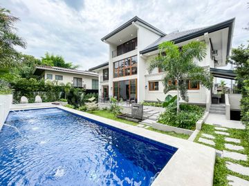 6 Bedroom 6BR Fully Furnished House for Sale in Loyola Grand Villas at Marikina City NEGOTIABLE!