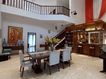 Rumah Komplek Tropical Modern Furnished Area Ragunan Jakarta Selatan