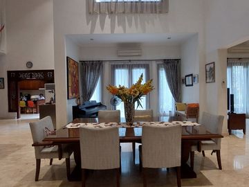 Rumah Komplek Tropical Modern Furnished Area Ragunan Jakarta Selatan