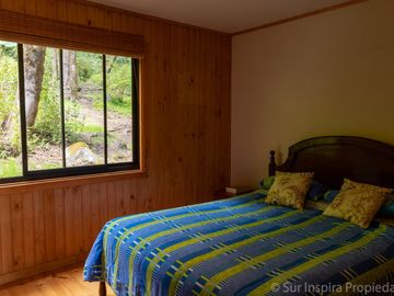 Exclusiva Parcela con Playa Privada y Casa Equipada en Lago Todos los Santos – P.N. Vicente Pérez Rosales