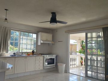 Casa en renta en Temixco Morelos, en Fraccionamiento Las Brisas