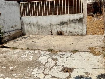 VENTA DE PROPIEDAD COMO TERRENO EN DIAZ MIRON