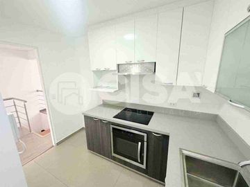 📍 ¡Increíble! - Venta Dúplex Miraflores 98 m2 |2 Hab|cochera| Depósito| $ 174,990