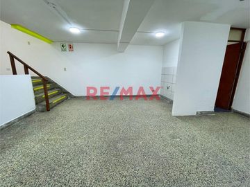 Venta De Local Comercial De 71 M² – Ideal Oficina, Spa O Marca Premium – La Molina, Sta. Patricia