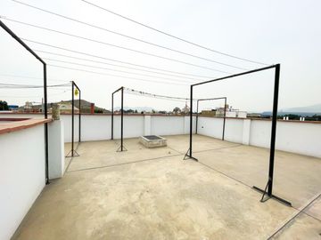 DEPARTAMENTO FLAT  EN VENTA 3er PISO AT 73 M2 INCLUYE  1 COCHERA CERCA A LA TECSUP URB.MAYORAZGO   EN EL DISTRITO DE ATE