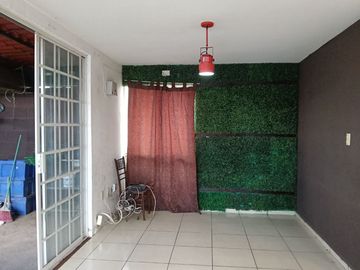 Bonita casa en venta en Real del Márques con excedente