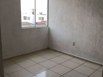 Bonita casa en venta en Real del Márques con excedente