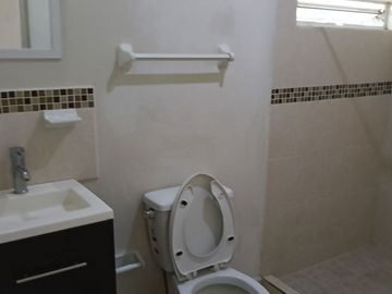 Bonita casa en venta en Real del Márques con excedente