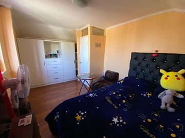 Casa Ampliada en Villa El Sol, Maipú.