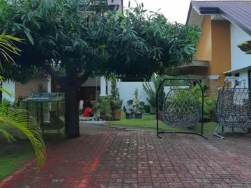 TWO HOUSES WITH GARDEN FOR SALE IN SAN FERNANDO PAMPANGA