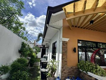 TWO HOUSES WITH GARDEN FOR SALE IN SAN FERNANDO PAMPANGA