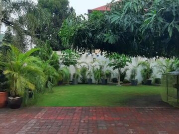 TWO HOUSES WITH GARDEN FOR SALE IN SAN FERNANDO PAMPANGA