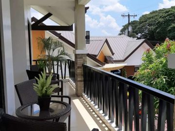 TWO HOUSES WITH GARDEN FOR SALE IN SAN FERNANDO PAMPANGA