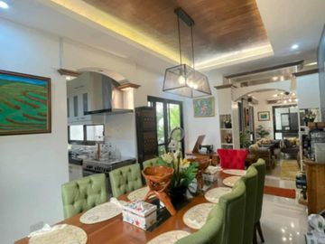 TWO HOUSES WITH GARDEN FOR SALE IN SAN FERNANDO PAMPANGA