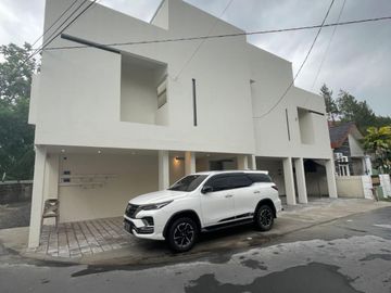⁠KOS EKSKLUSIF AKTIF, HANYA 8 MENIT KE KAMPUS UPN DEPOK