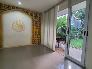 Dijual cepat rumah nyaman asri di Komplek Mandar Bintaro