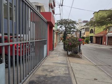 Vive En Salamanca Con Todo Lo Que Necesitas! Departamento Con Cochera A Solo $125,000