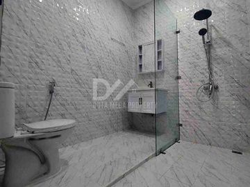 Rumah dijual murah di Serpong Park semi furnish cantik
