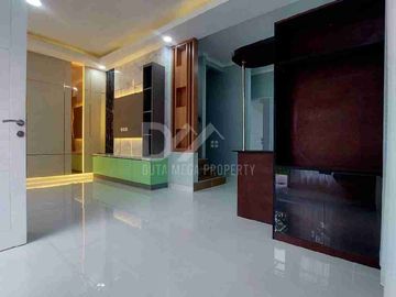 Rumah dijual murah di Serpong Park semi furnish cantik