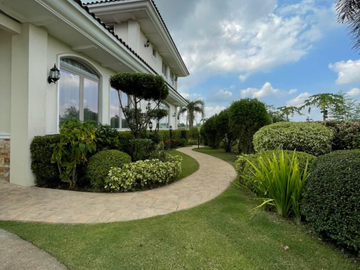 South Lake Mansion at Eton City ₱200M