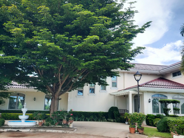 South Lake Mansion at Eton City ₱200M