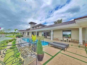 South Lake Mansion at Eton City ₱200M