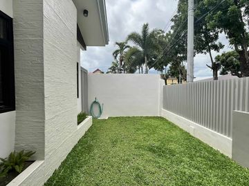 3-BEDROOM BUNGALOW WITH PRIVATE POOL FOR SALE IN ANGELES CITY PAMPANGA