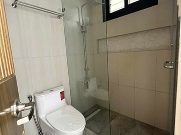 3-BEDROOM BUNGALOW WITH PRIVATE POOL FOR SALE IN ANGELES CITY PAMPANGA
