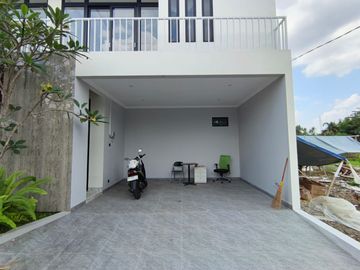 Rumah Eksklusif Dekat Sleman City Hall - Fasilitas Lengkap