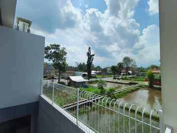 Rumah Eksklusif Dekat Sleman City Hall - Fasilitas Lengkap
