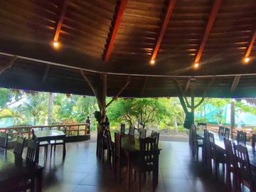 For Sale: Beautiful Private Beachfront Villas-Resort located at Barangay San Roque, Nueva Valencia, Guimaras