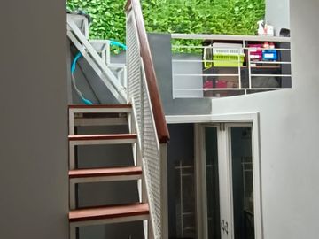 Rumah 2 Lantai Dijual Murah di Emerald Bintaro 13776-LR 0811189----